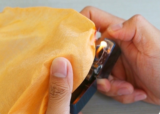 購入 ぬれたワイプのための防火効力のあるSpunlaceの不織布の生地/ポリエステル ビスコース生地 online manufacture